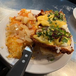 Fried Chicken Benedict